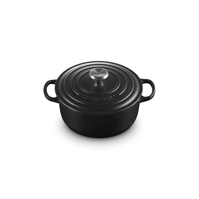 Le Creuset Signature Cast Iron Round Casserole 20cm image number 27